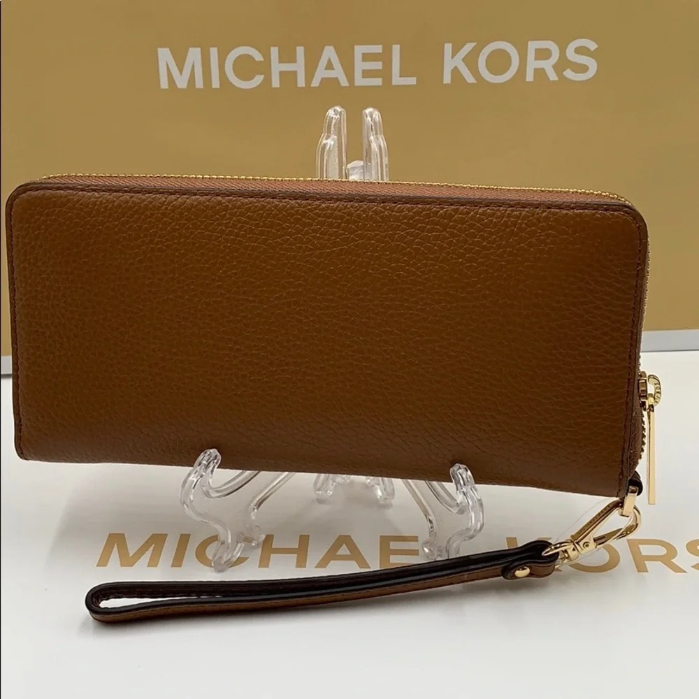 MICHAEL KORS Jet Set Travel Continental Zip